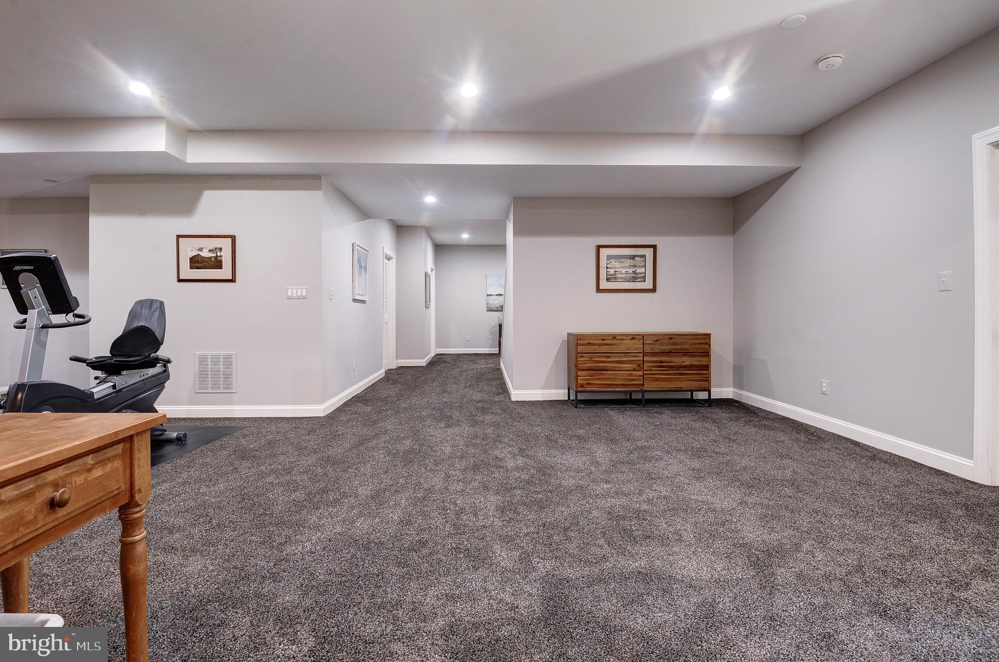 CHESTNUT HILLS - Residential