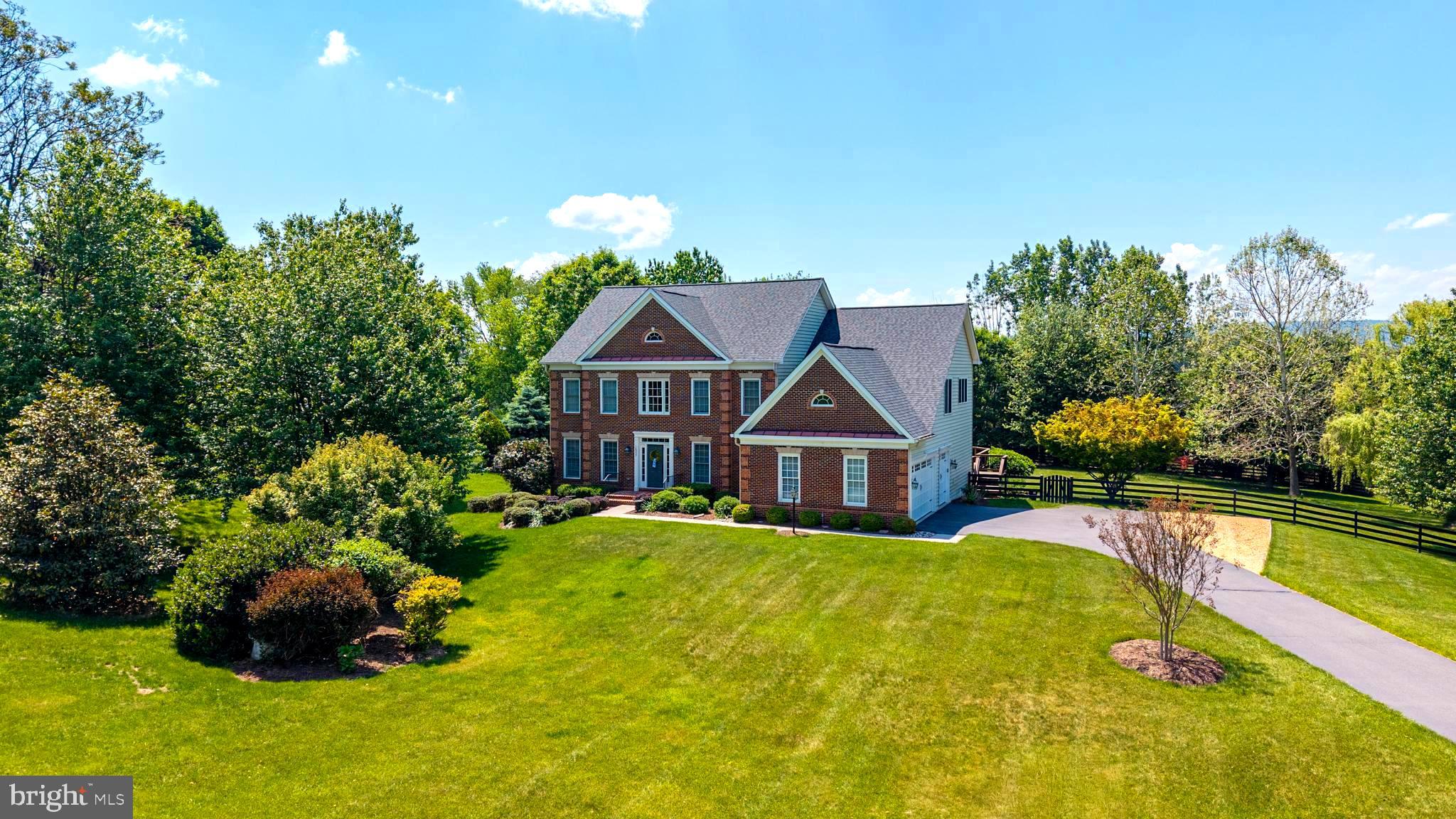 CHESTNUT HILLS - Residential