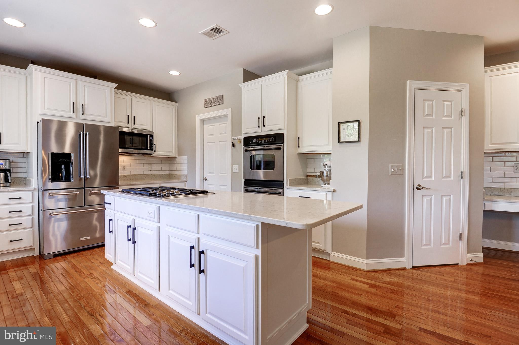 CHESTNUT HILLS - Residential