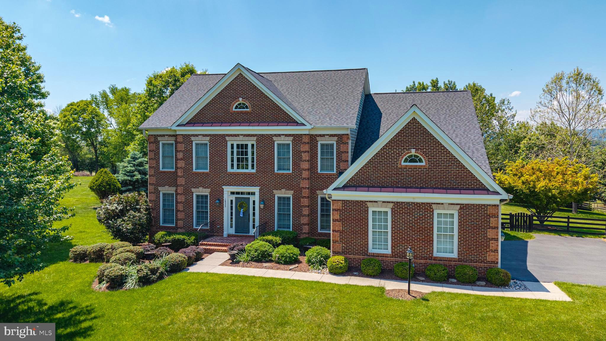 CHESTNUT HILLS - Residential