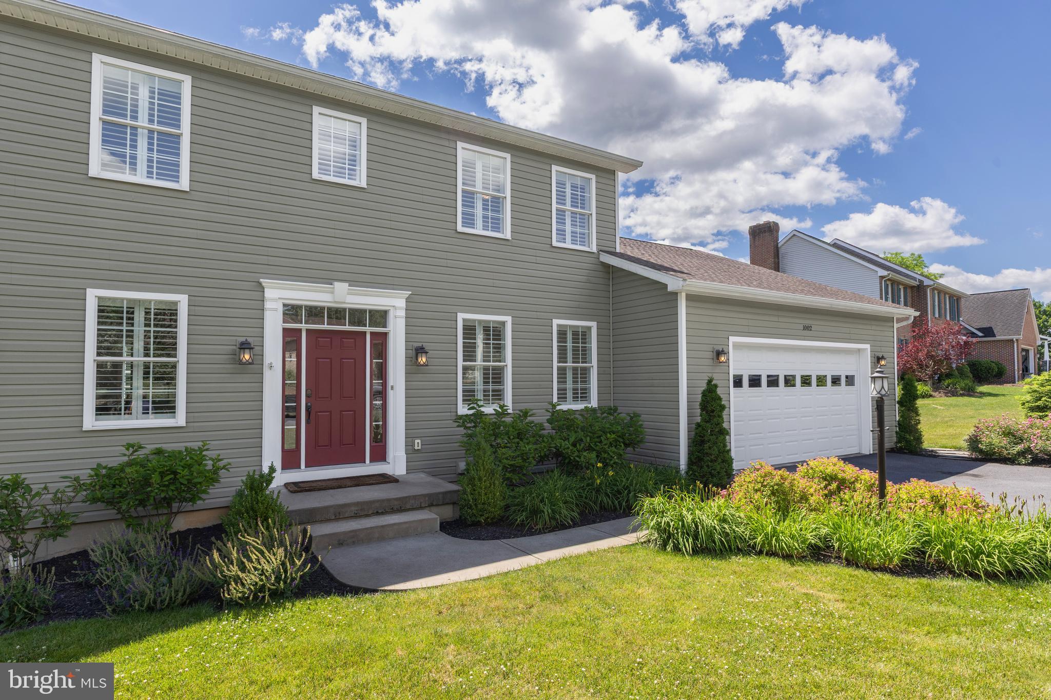 CENTRE HILLS VILLAGE - Residential