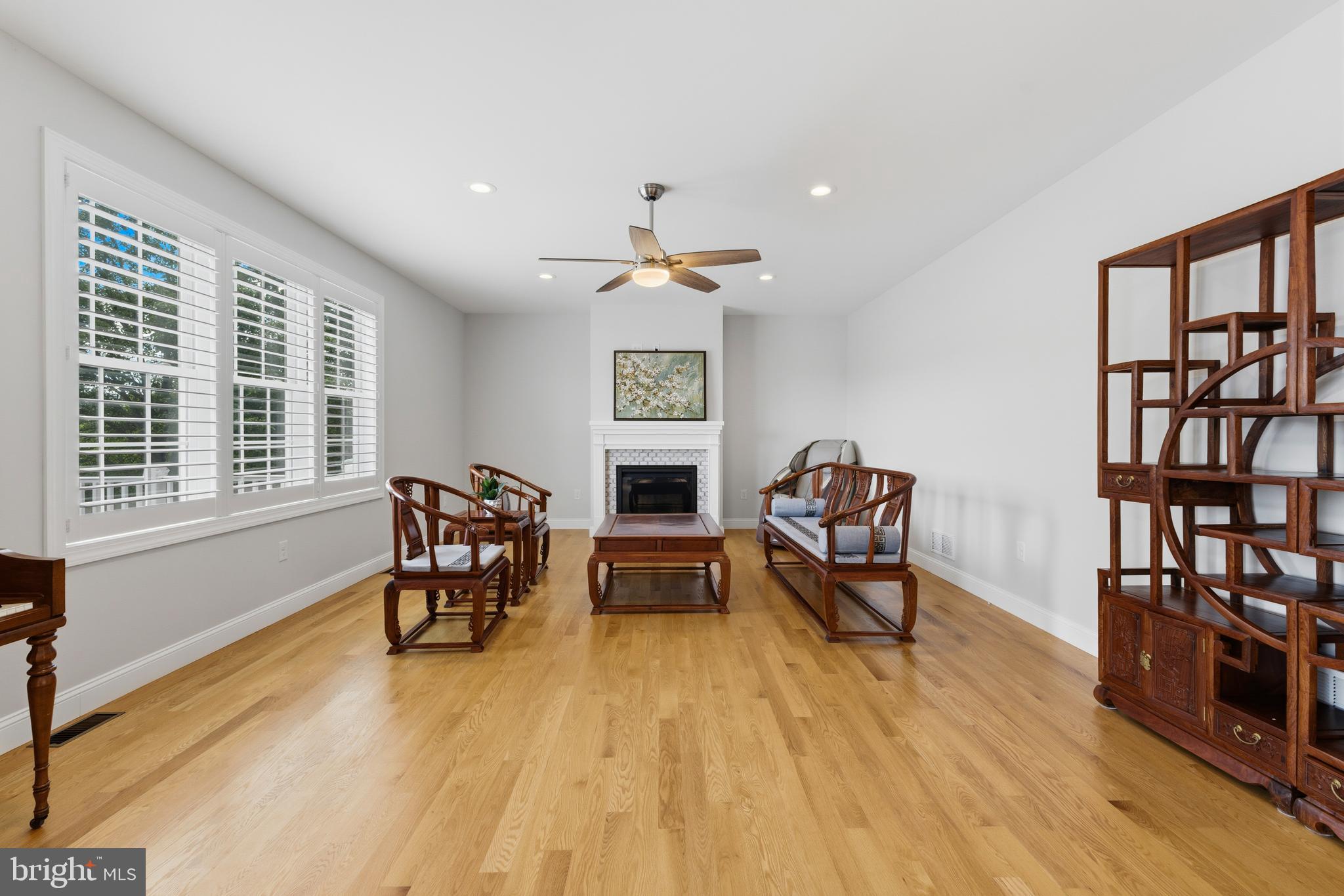 CENTRE HILLS VILLAGE - Residential