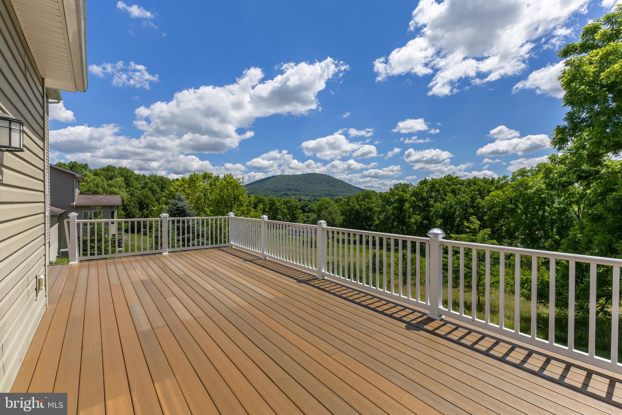 CENTRE HILLS VILLAGE - Residential