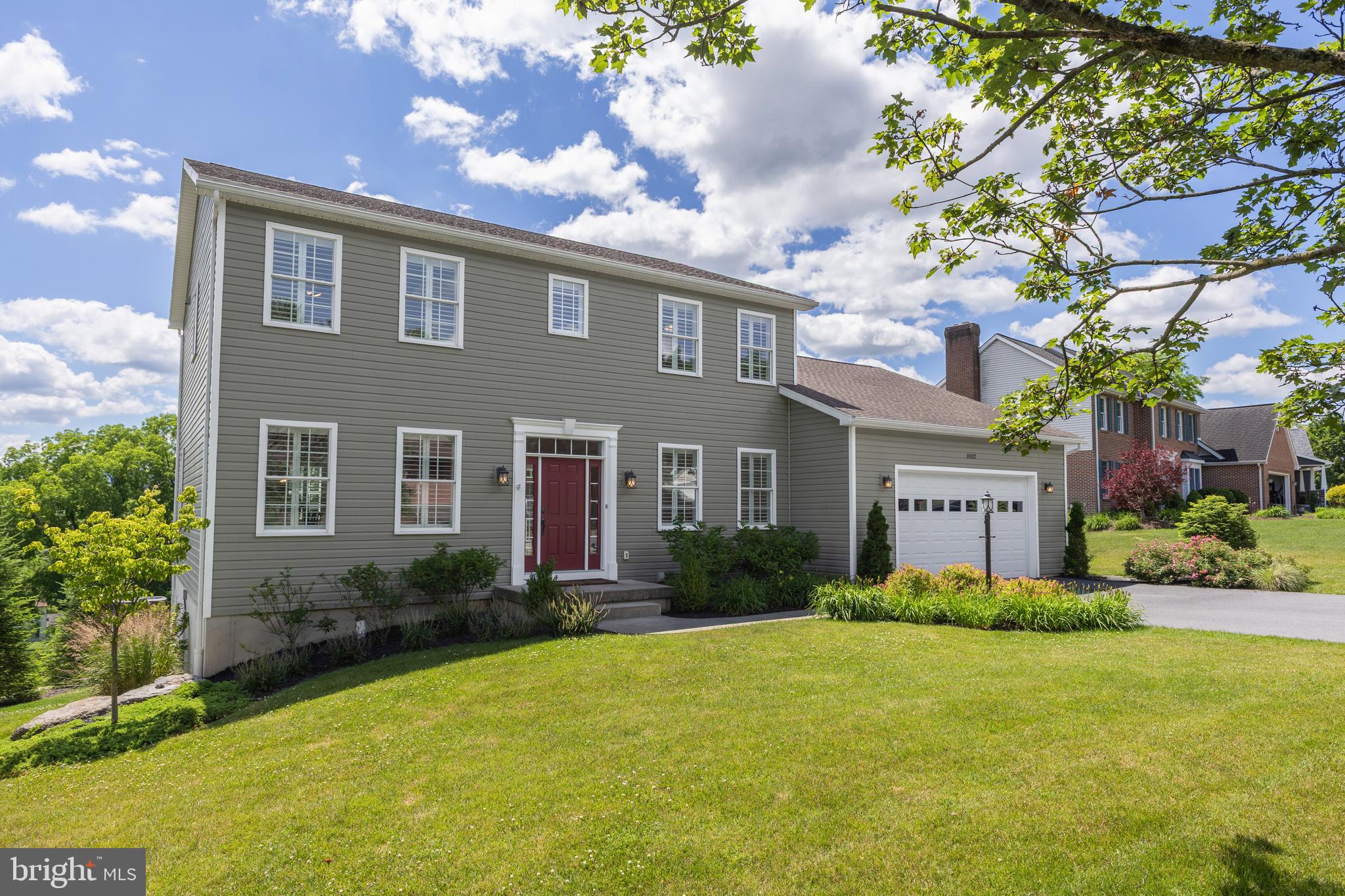 CENTRE HILLS VILLAGE - Residential