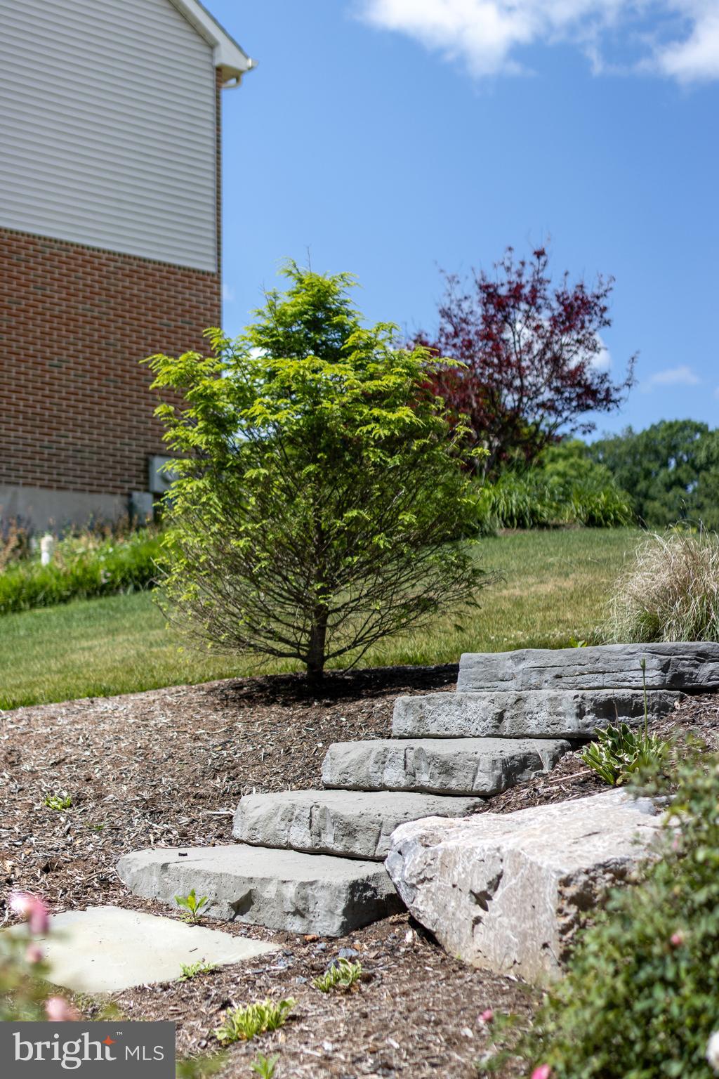 CENTRE HILLS VILLAGE - Residential
