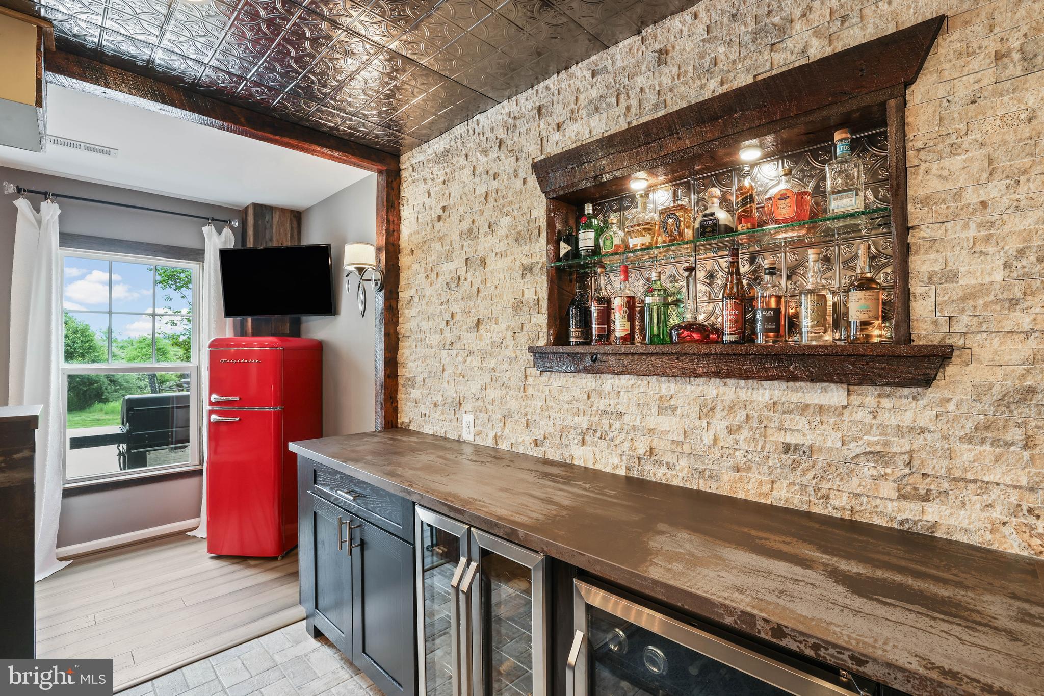 RASPBERRY FALLS - Residential