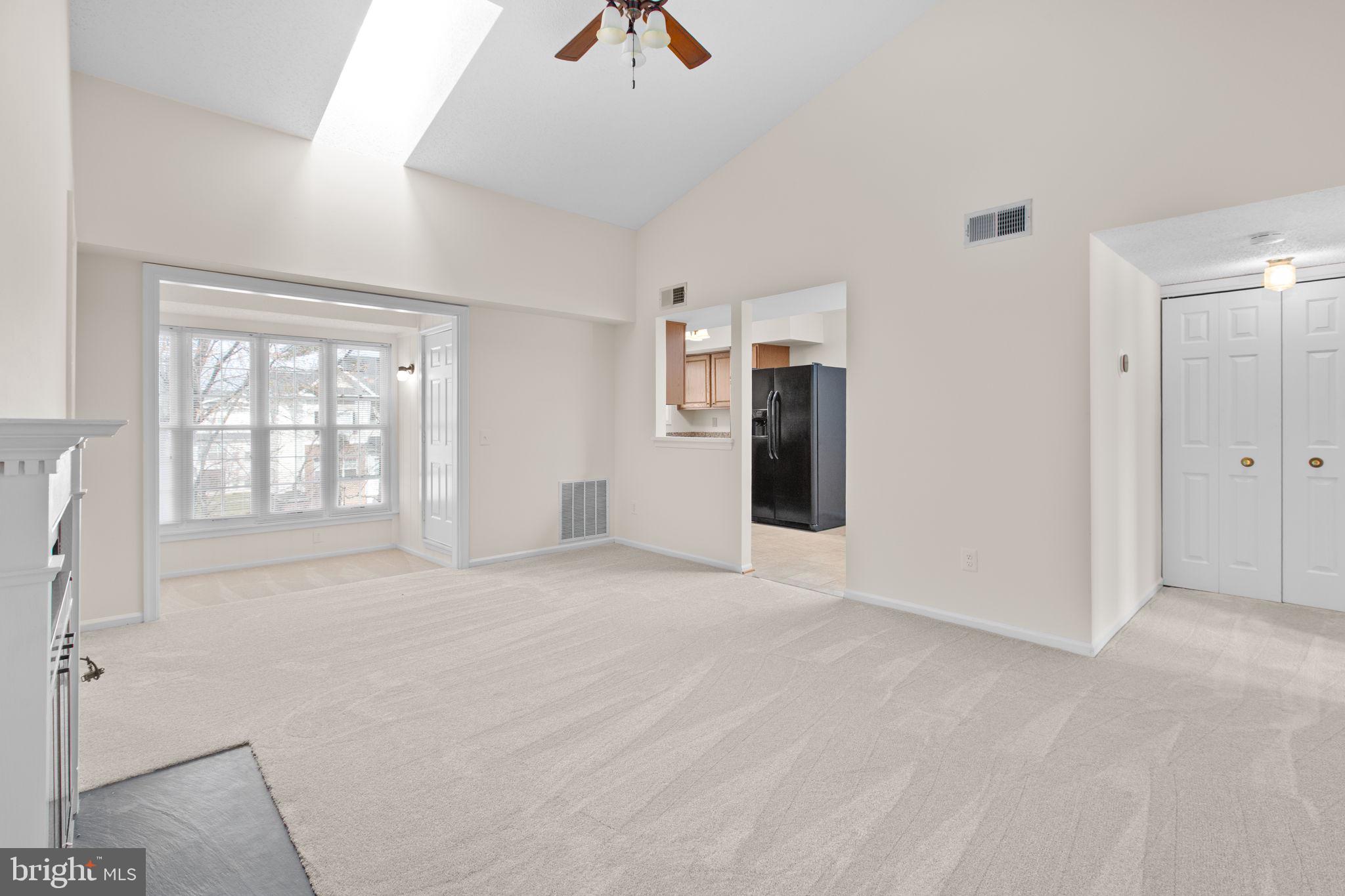 HUNTERS SQUARE - Residential