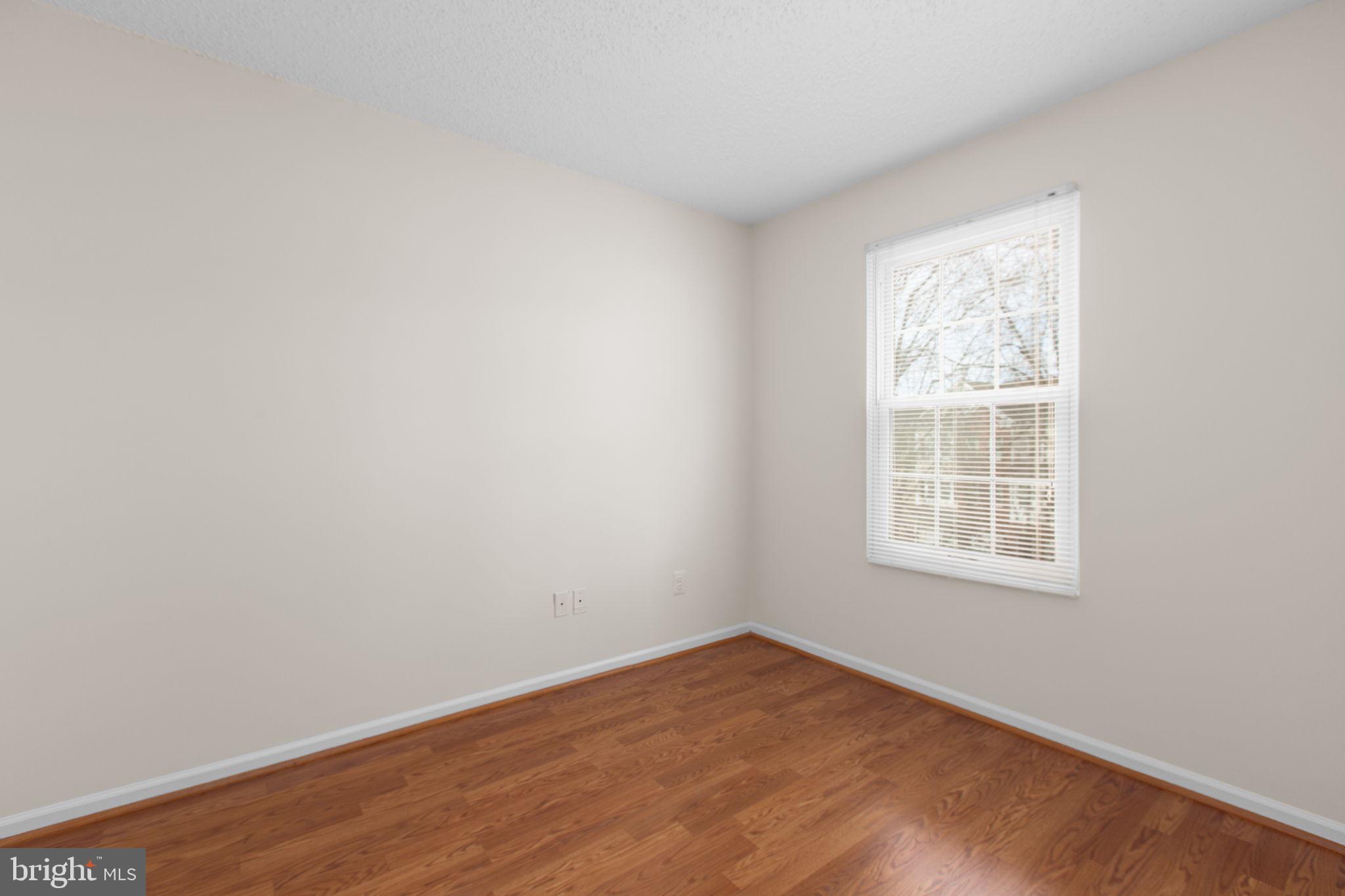 HUNTERS SQUARE - Residential