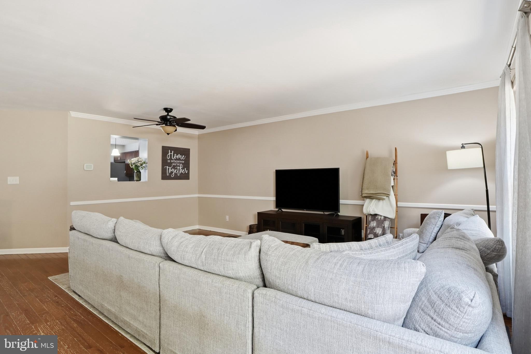 SOUTH HAMPTON - Residential