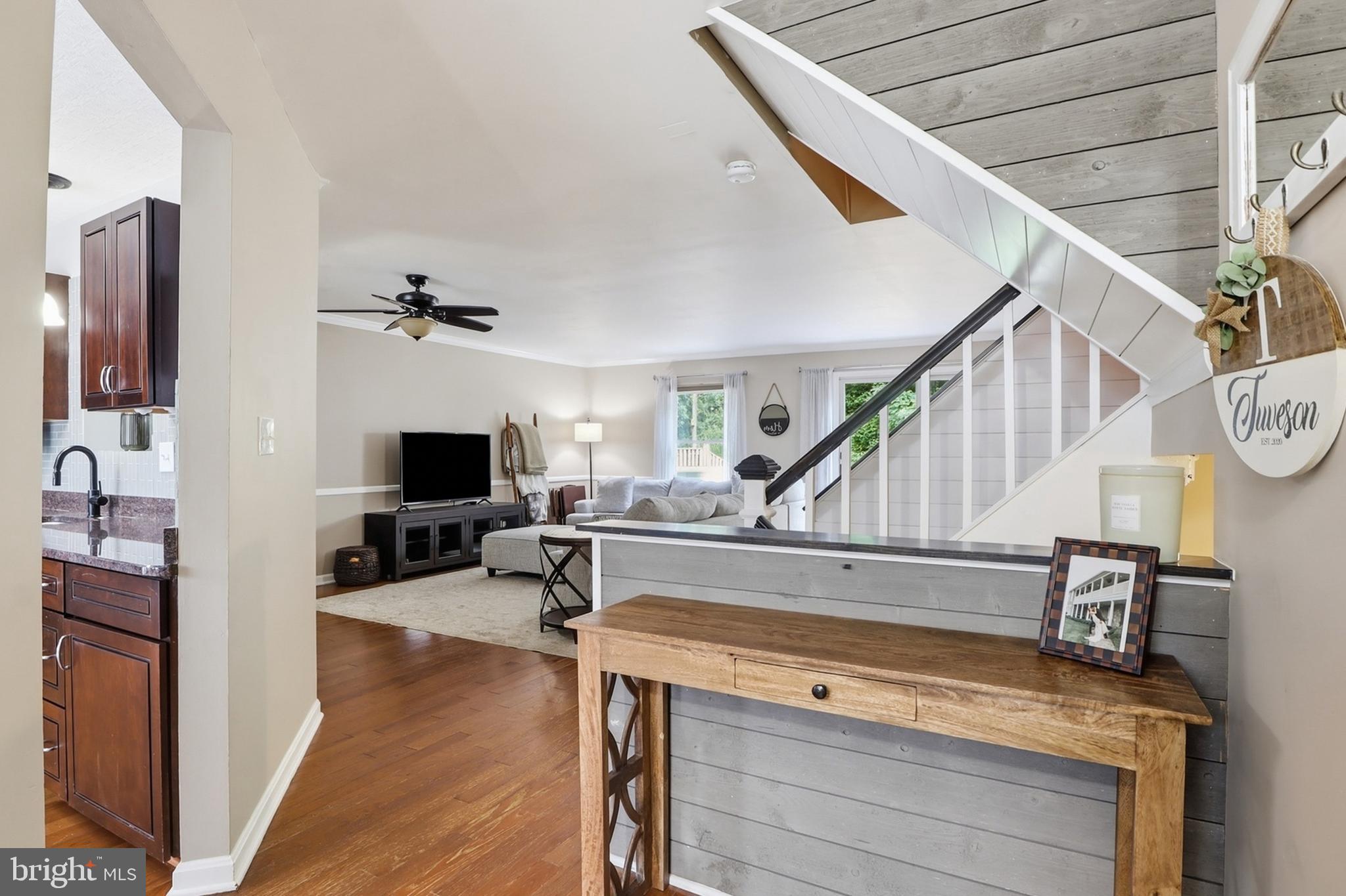 SOUTH HAMPTON - Residential