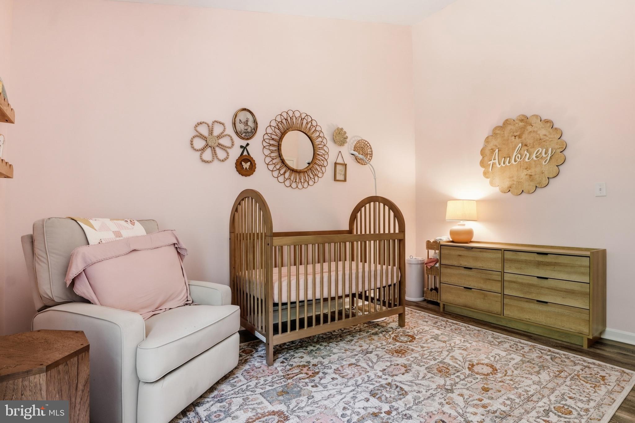 SOUTH HAMPTON - Residential