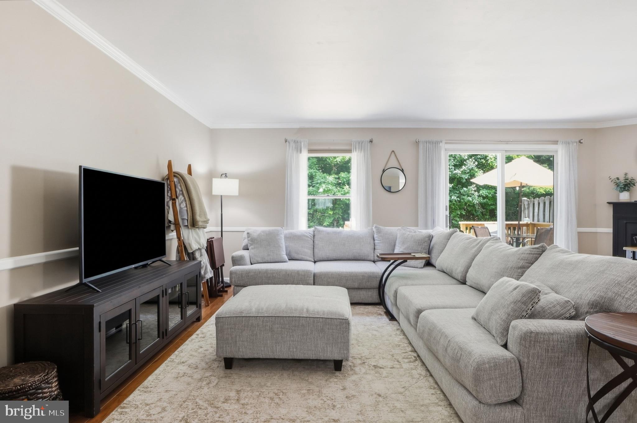 SOUTH HAMPTON - Residential