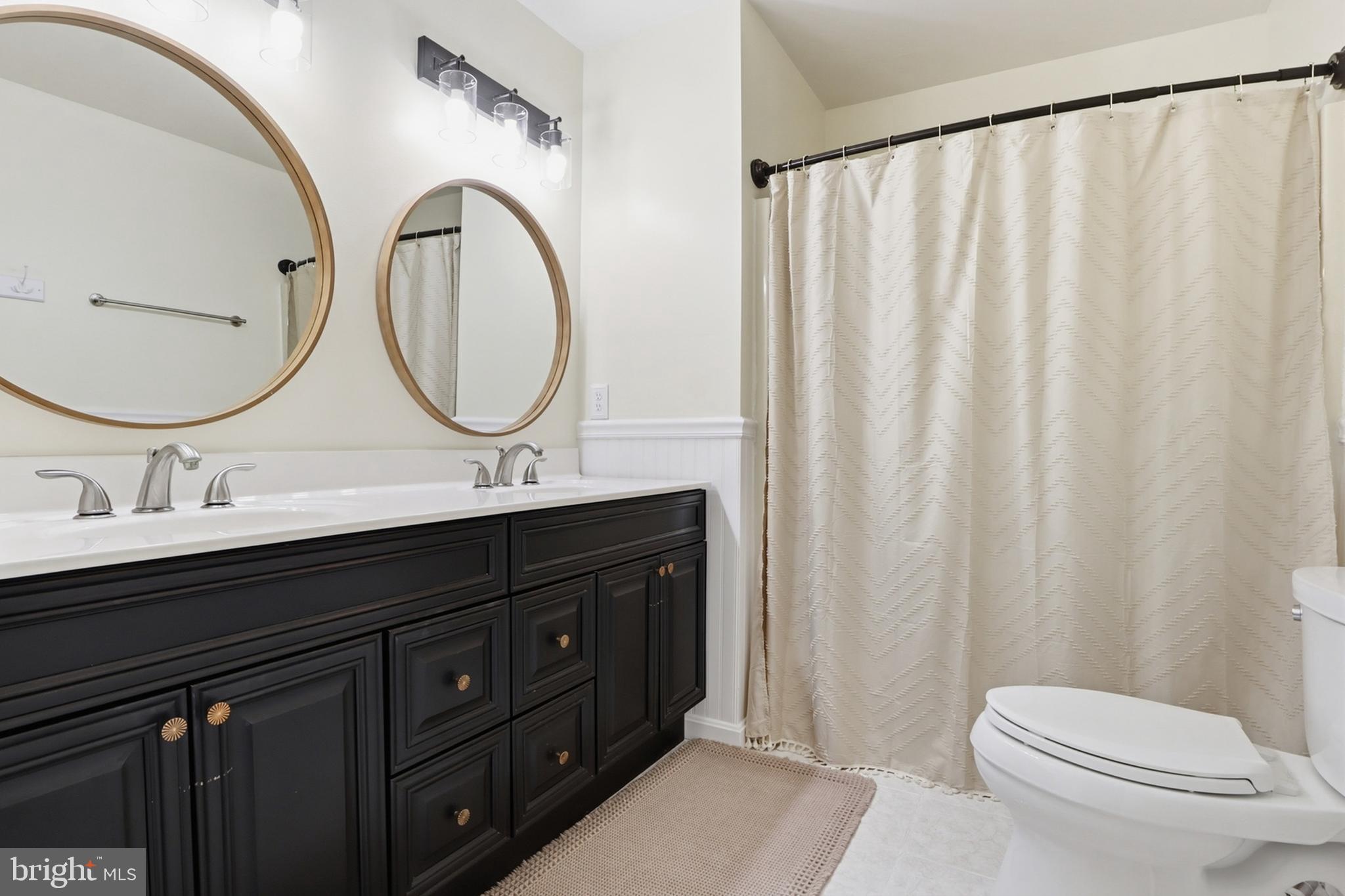 SOUTH HAMPTON - Residential