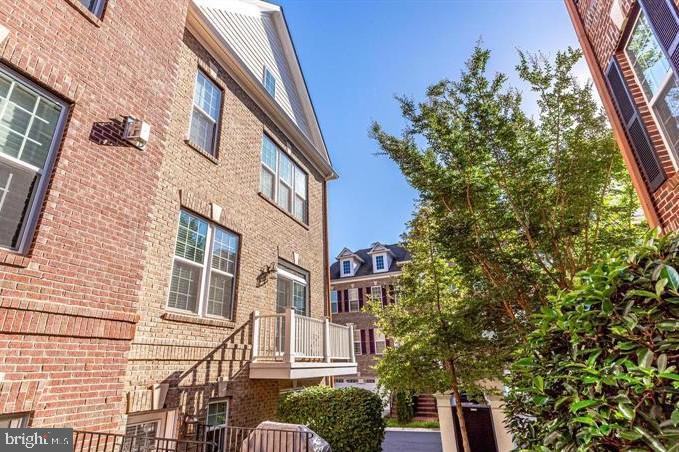 CAMERON GLEN - Residential Lease