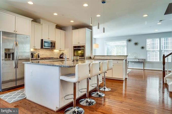 CAMERON GLEN - Residential Lease