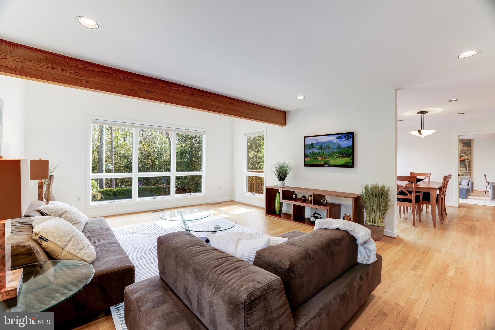 RESTON - Residential