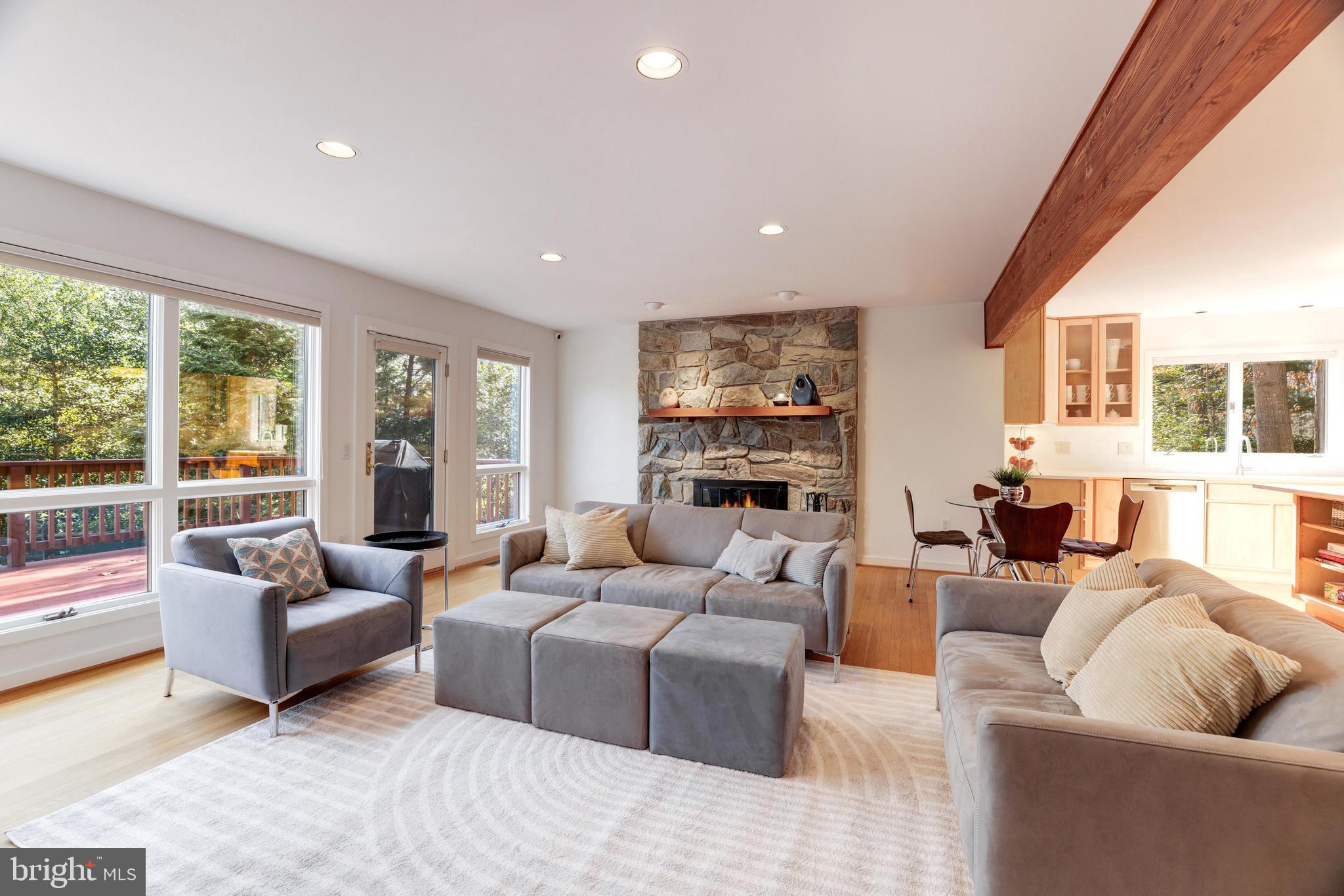 RESTON - Residential