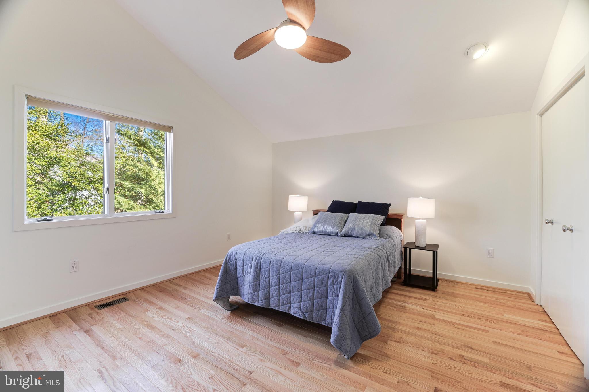 RESTON - Residential