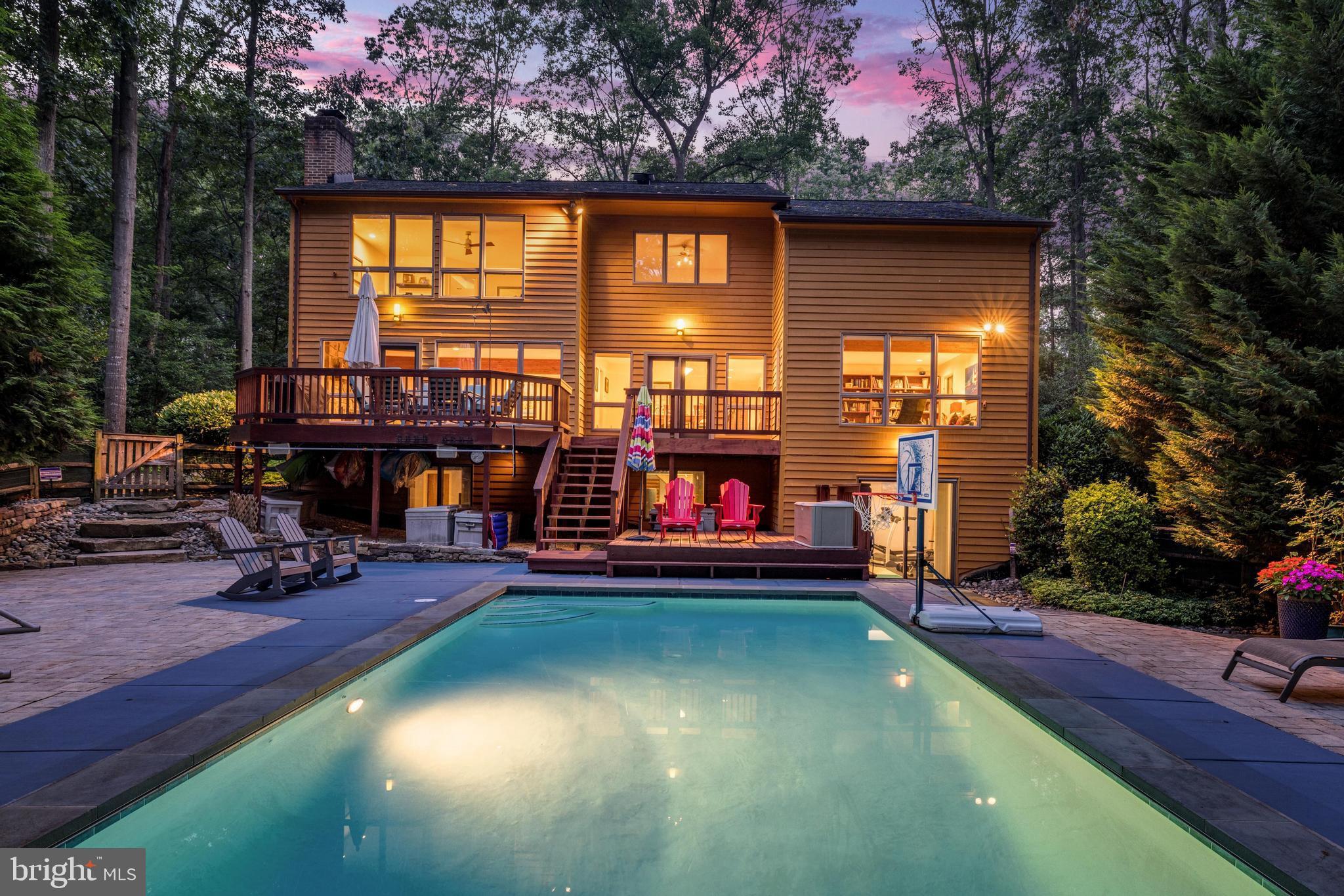 RESTON - Residential