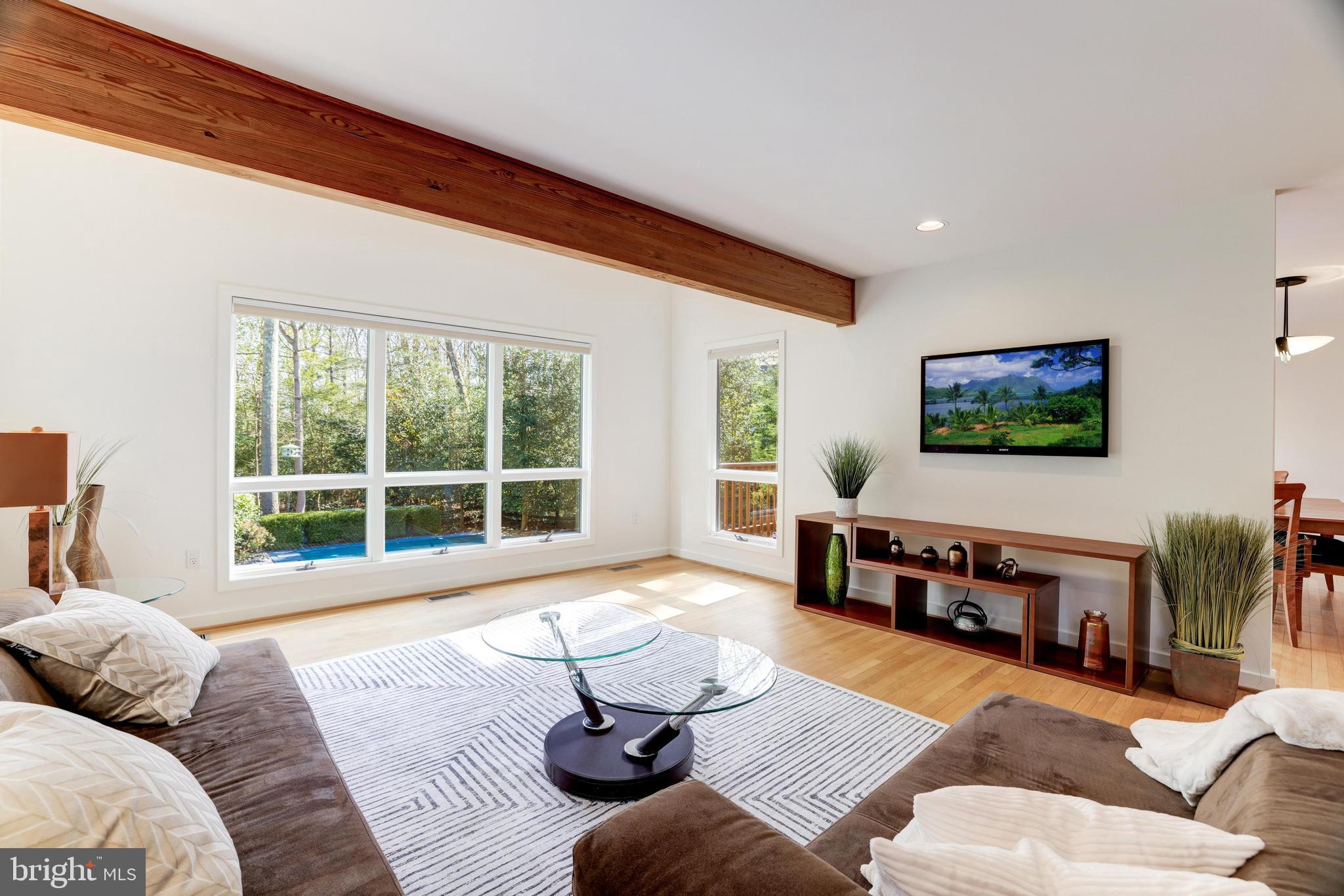 RESTON - Residential