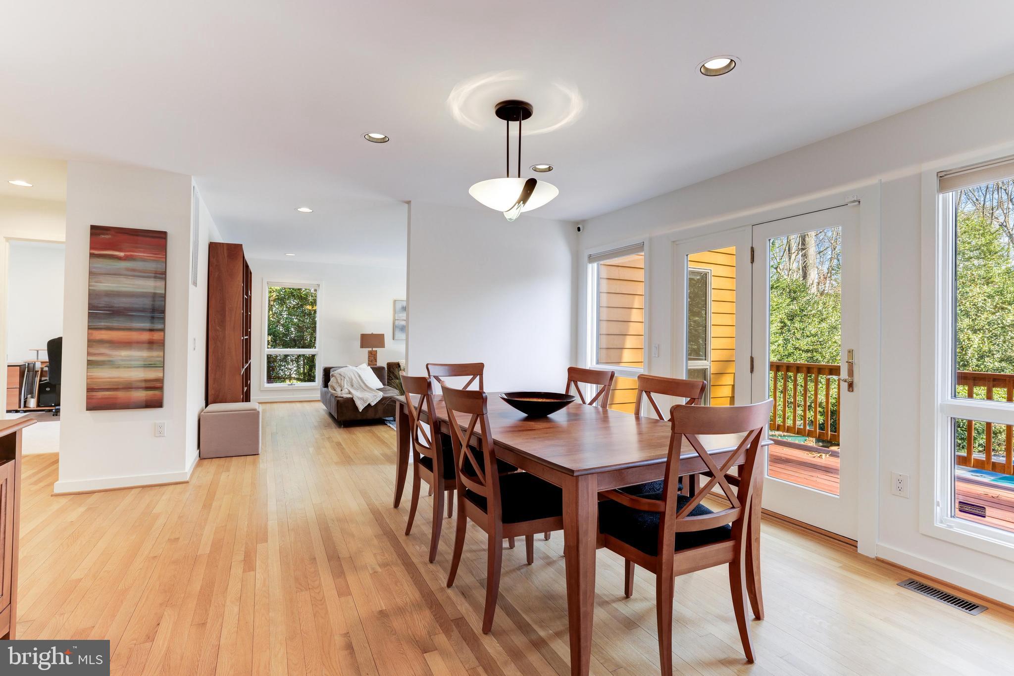 RESTON - Residential