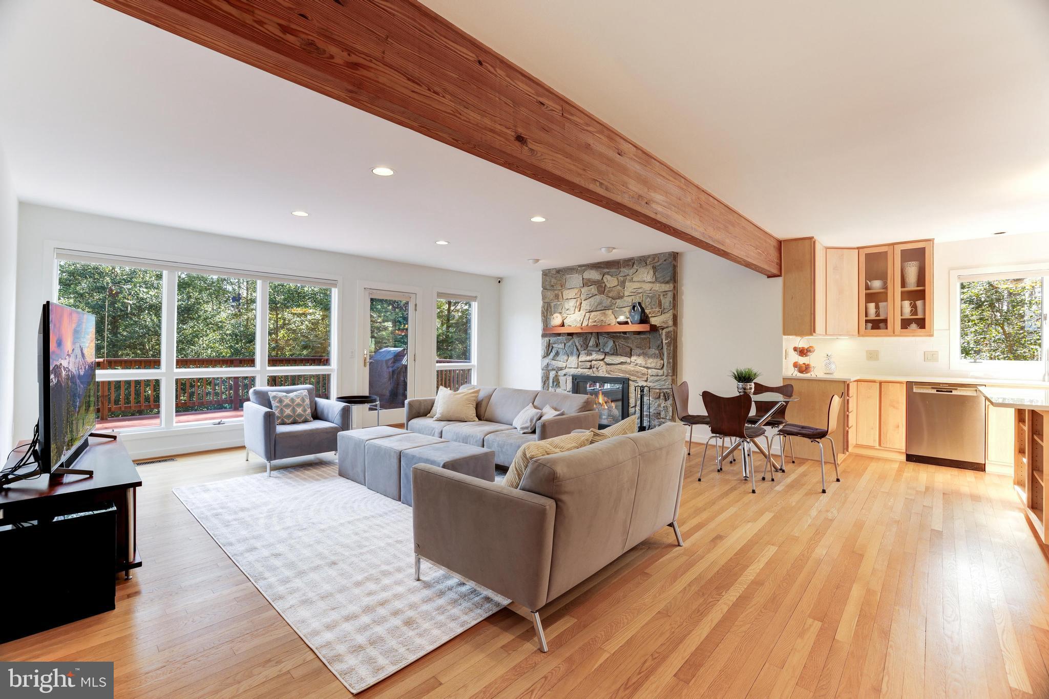 RESTON - Residential