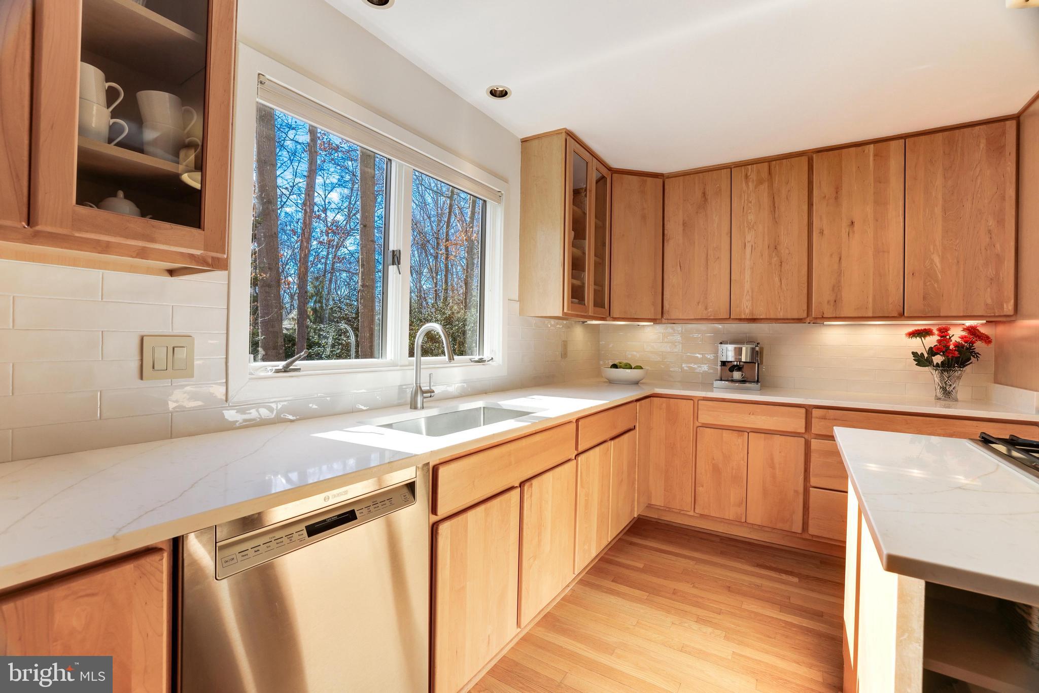 RESTON - Residential