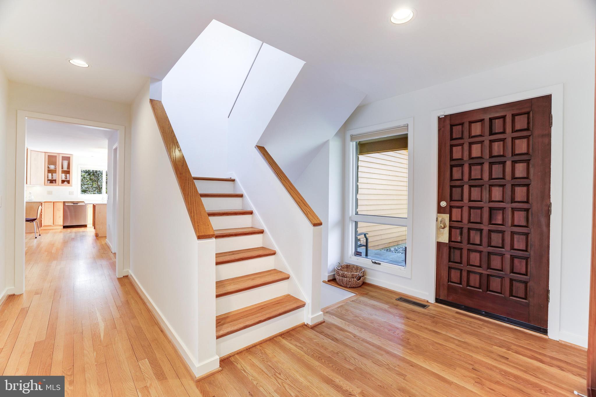 RESTON - Residential