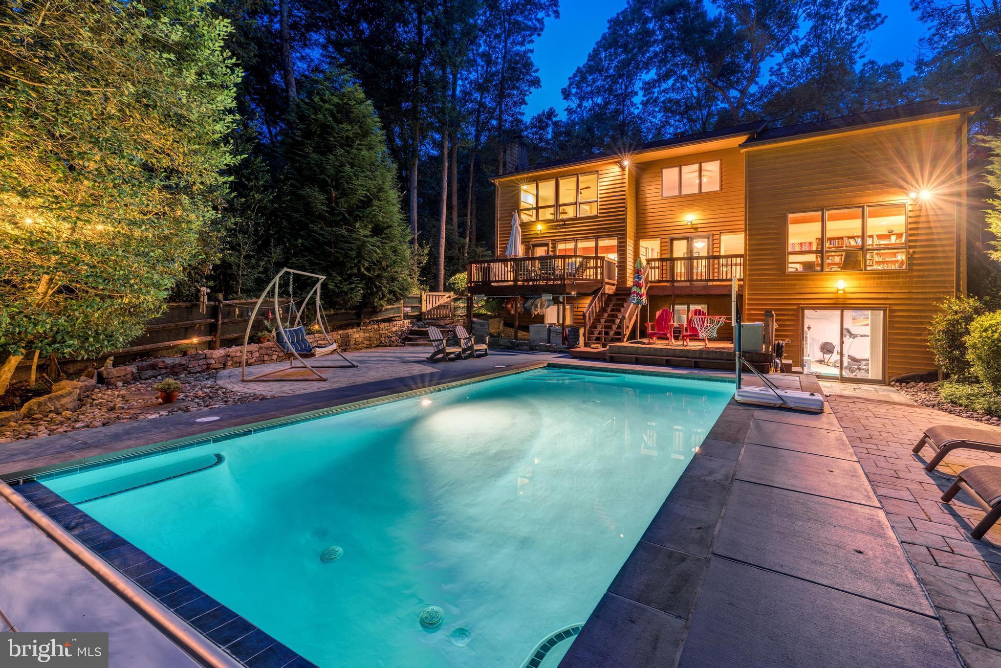 RESTON - Residential