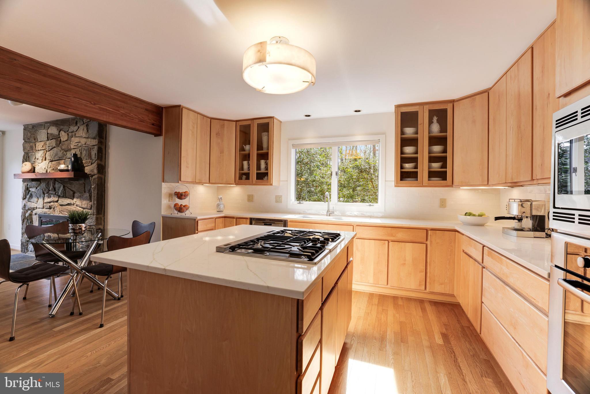 RESTON - Residential