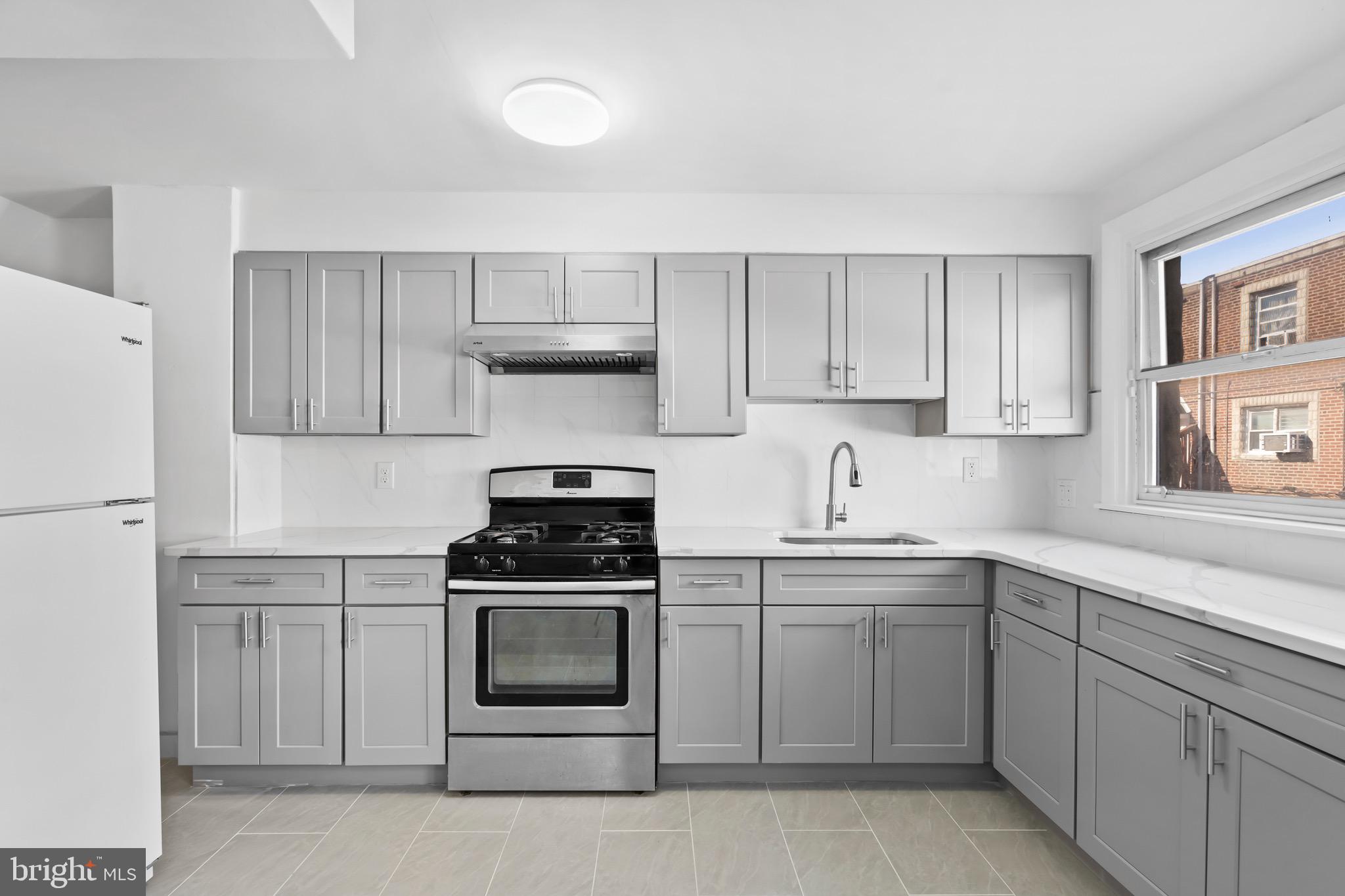 MAYFAIR - Residential