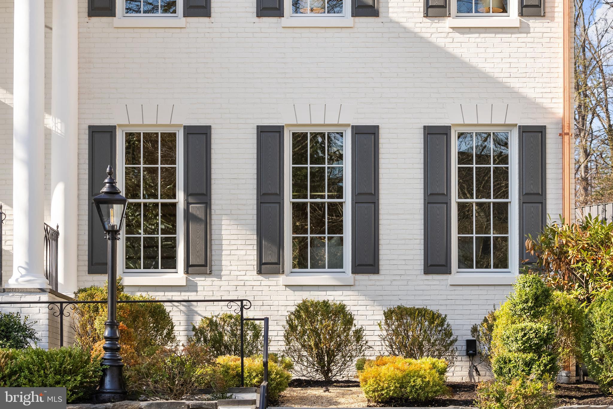 SPRING VALLEY - Residential