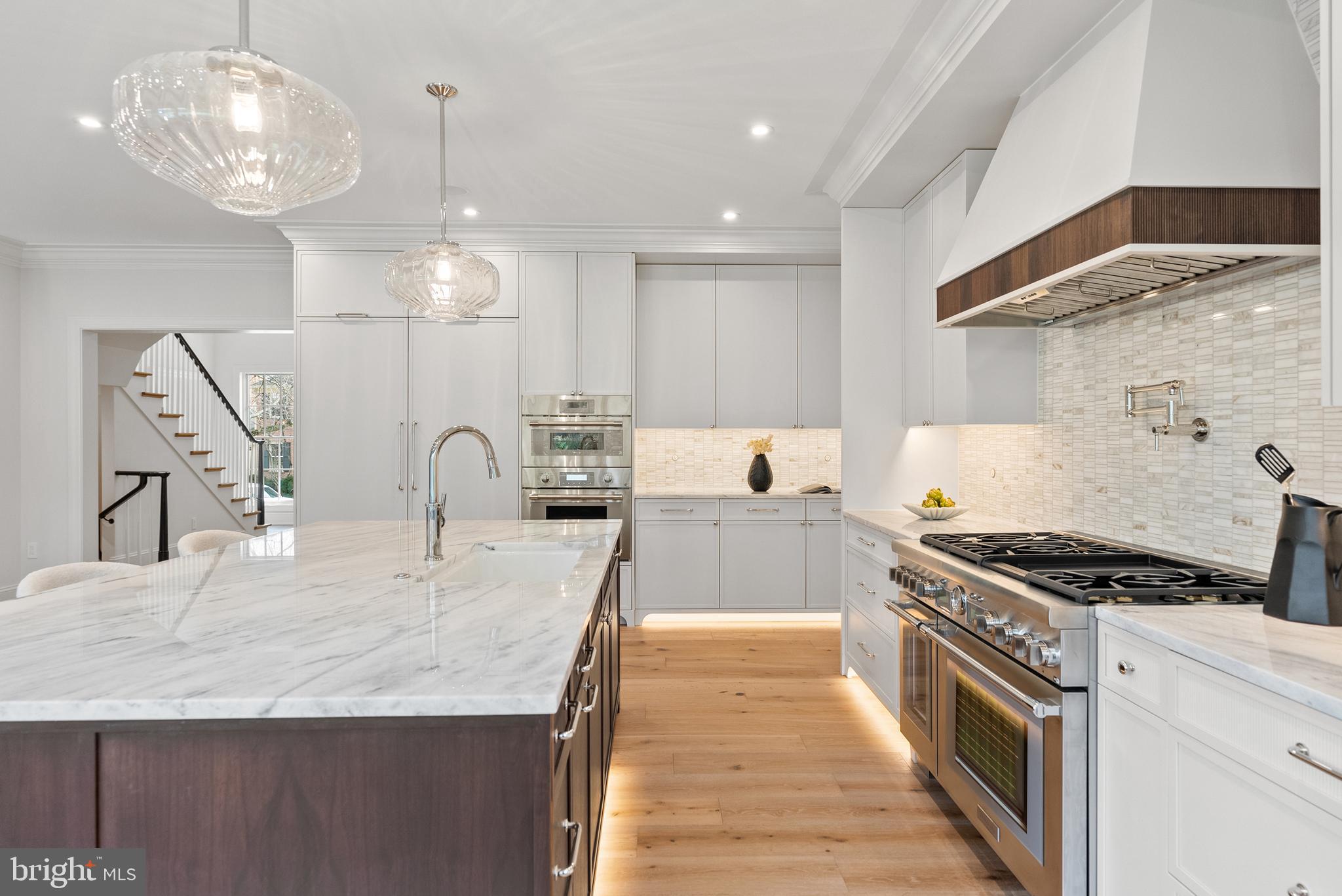 SPRING VALLEY - Residential