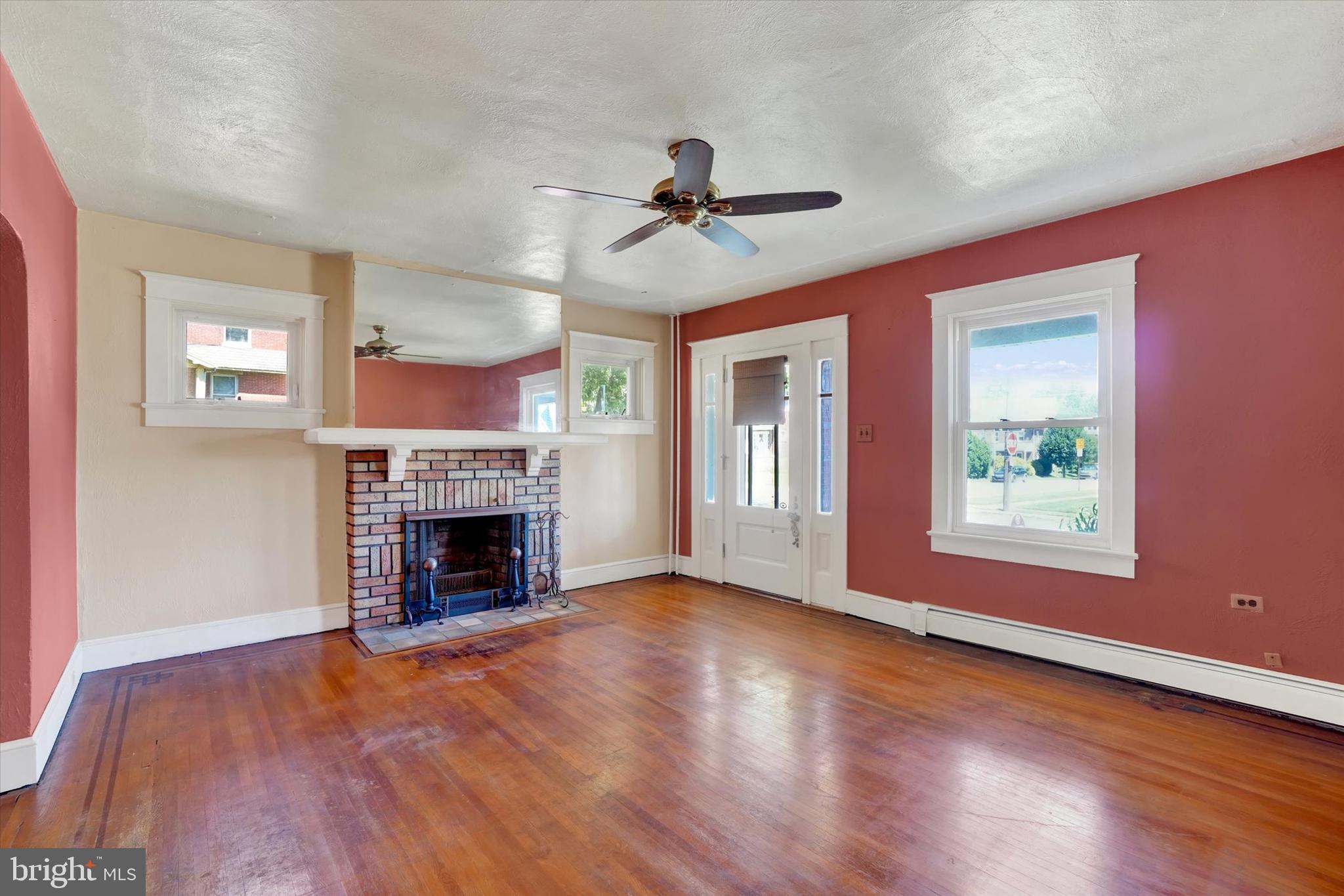 ELMWOOD - Residential