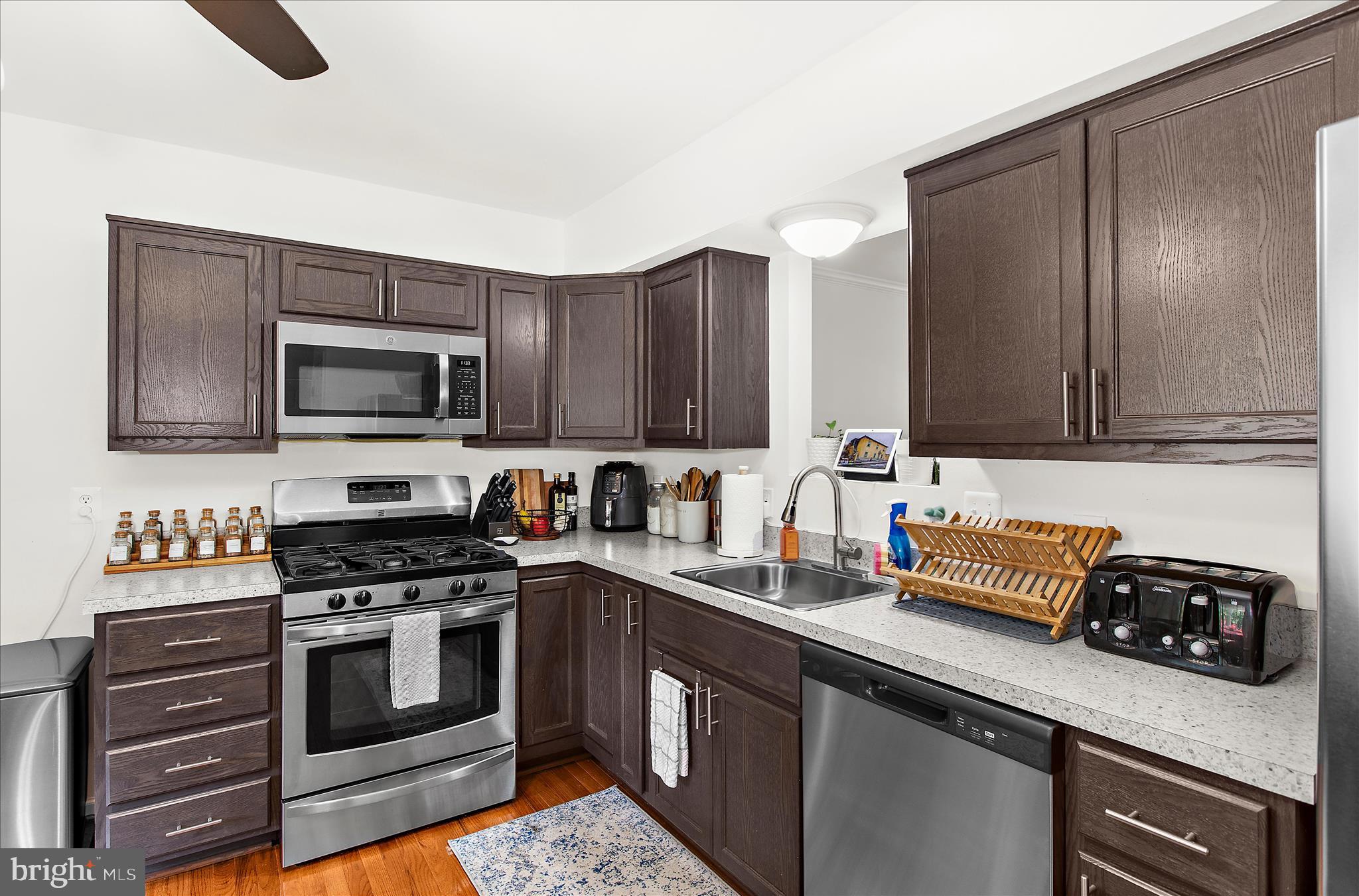 AVALON SHORES - Residential