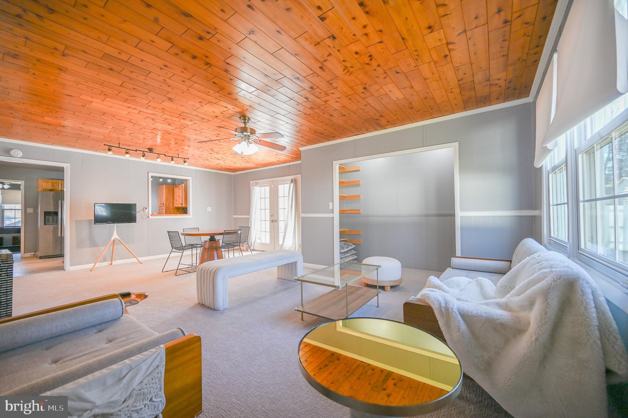 MEADOWLARK - Residential Lease