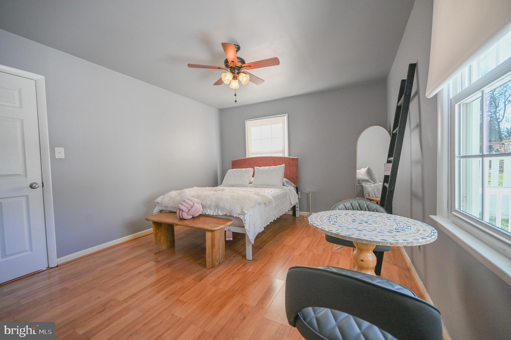 MEADOWLARK - Residential Lease