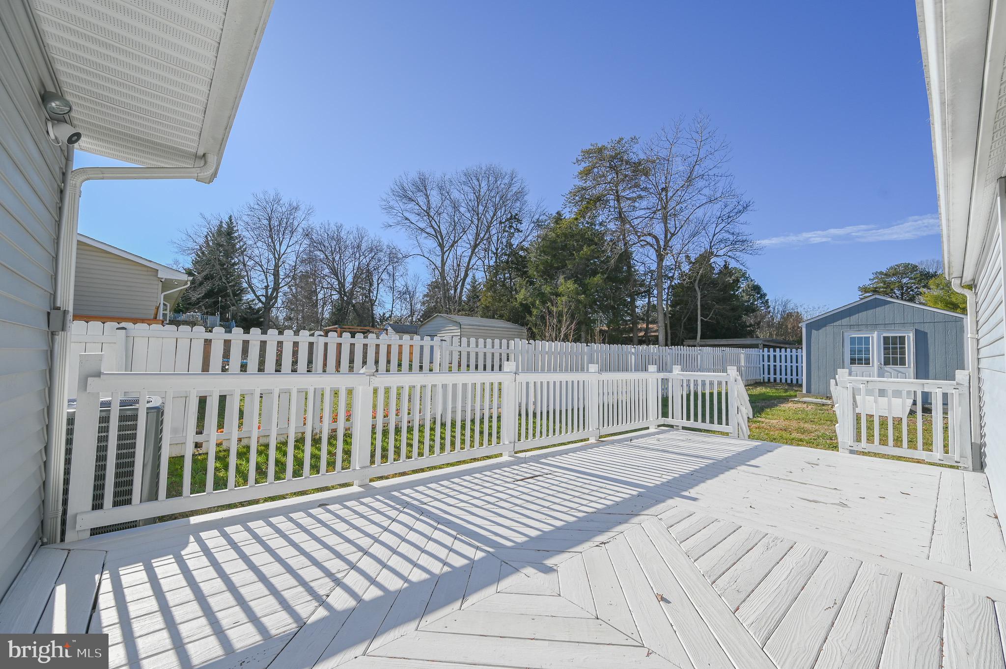 MEADOWLARK - Residential Lease