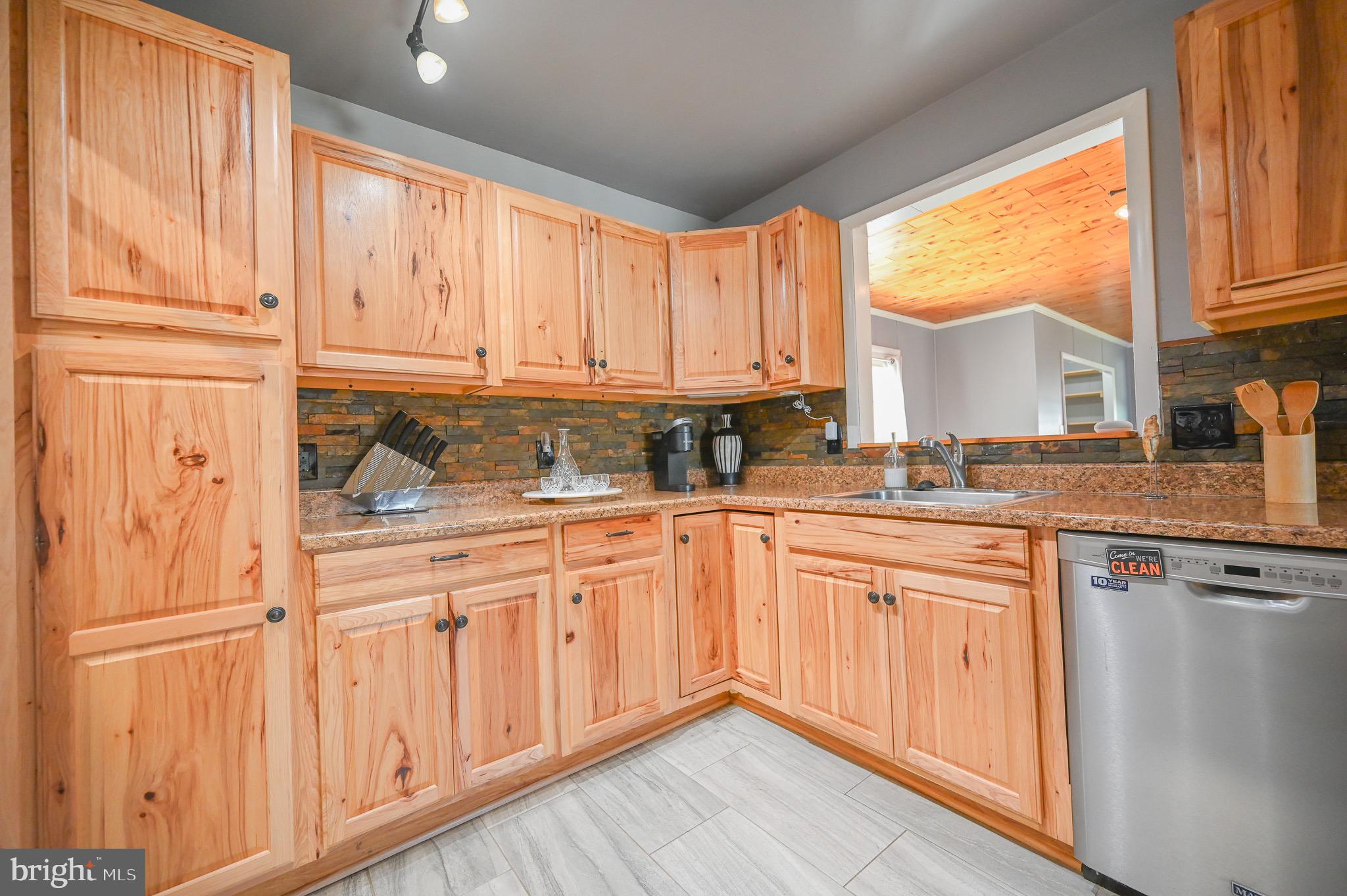 MEADOWLARK - Residential Lease