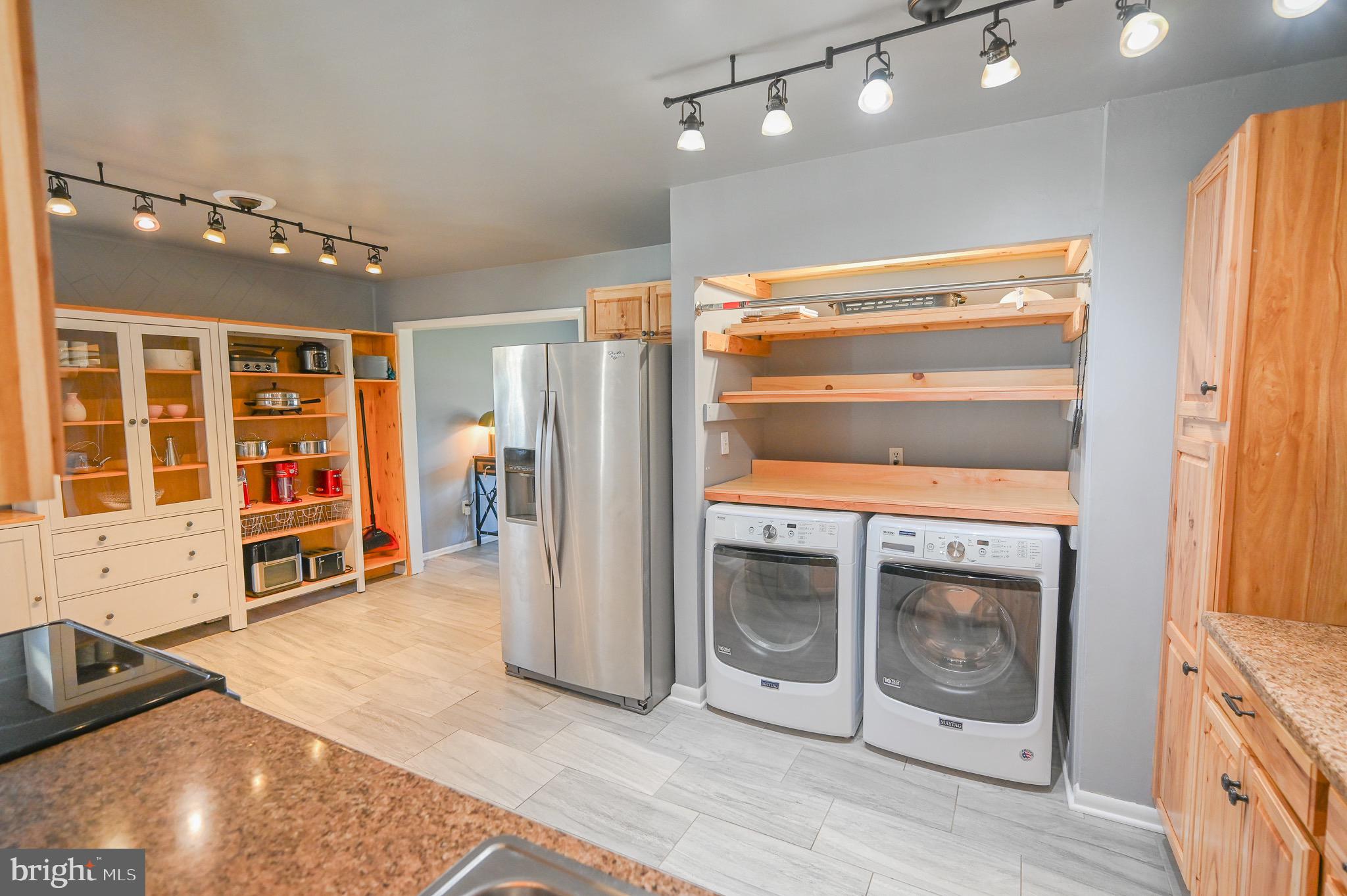 MEADOWLARK - Residential Lease