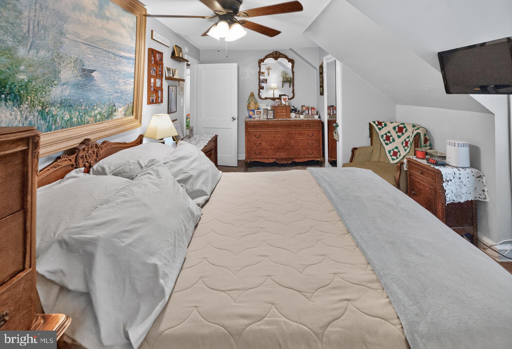 HUNTINGDON HILLS - Residential