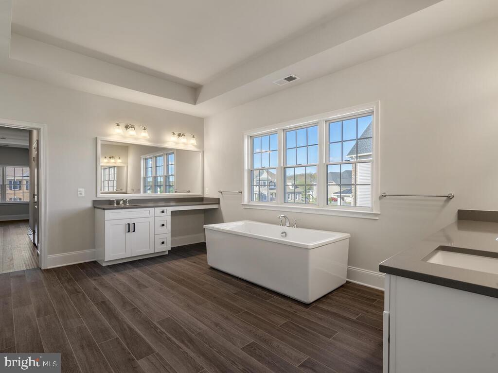 TROTTERS GLEN - Residential