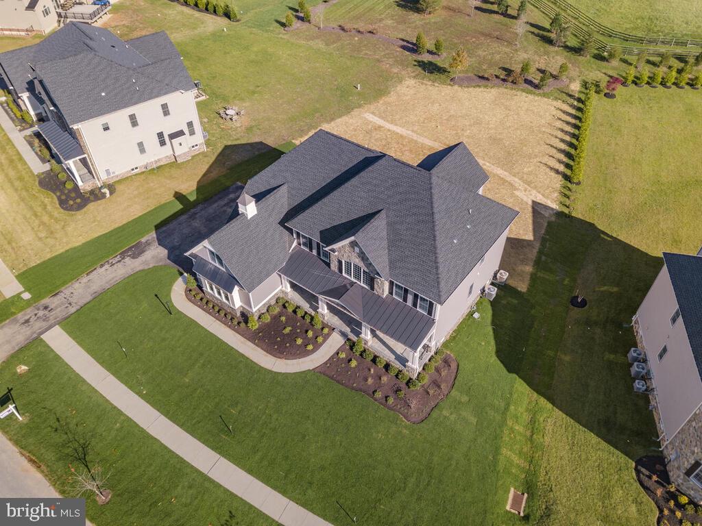 TROTTERS GLEN - Residential