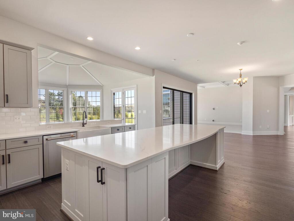 TROTTERS GLEN - Residential