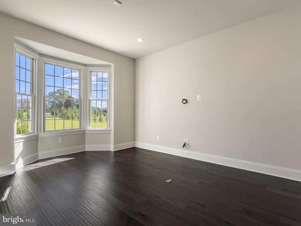 TROTTERS GLEN - Residential
