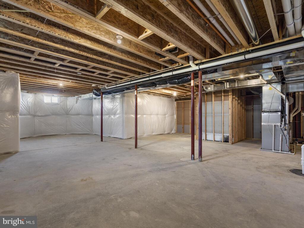 TROTTERS GLEN - Residential