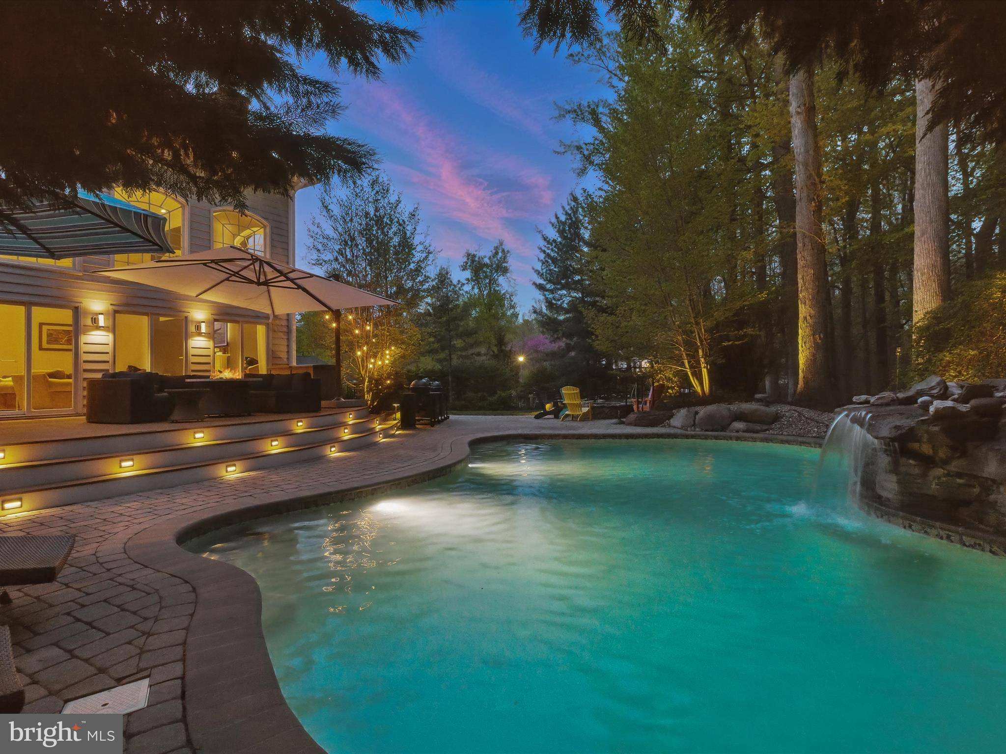 SOUTH RIVER COLONY - Residential