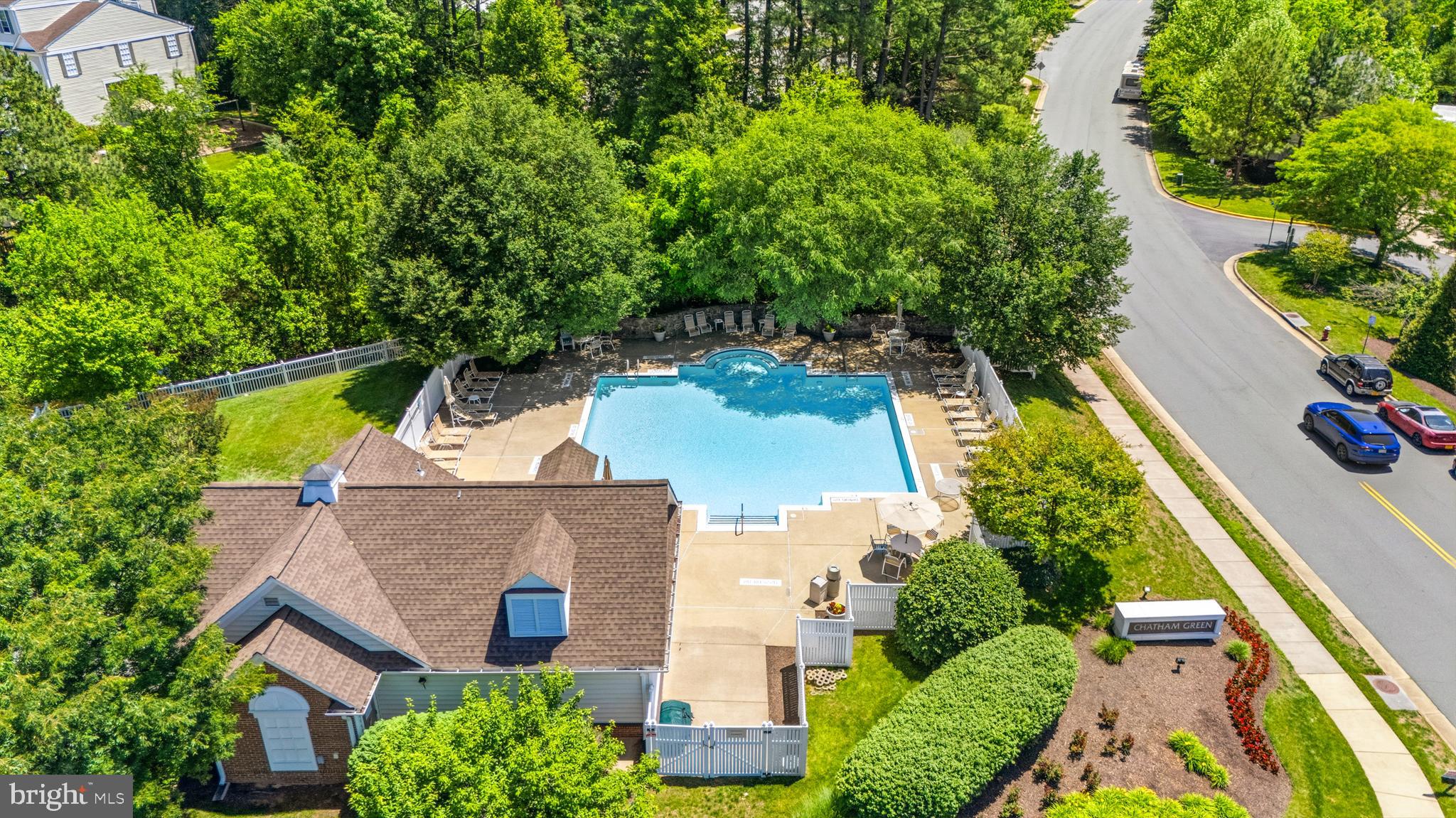 CHATHAM GREEN CONDOMINIUM - Residential