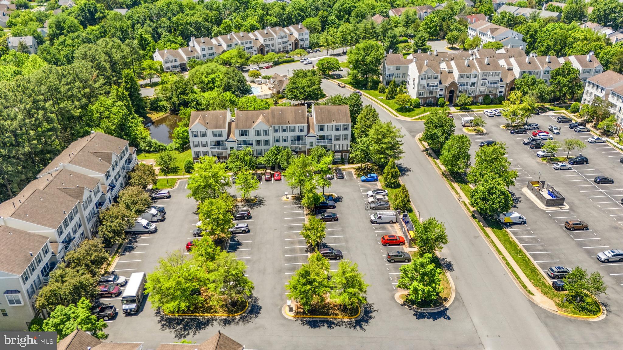 CHATHAM GREEN CONDOMINIUM - Residential