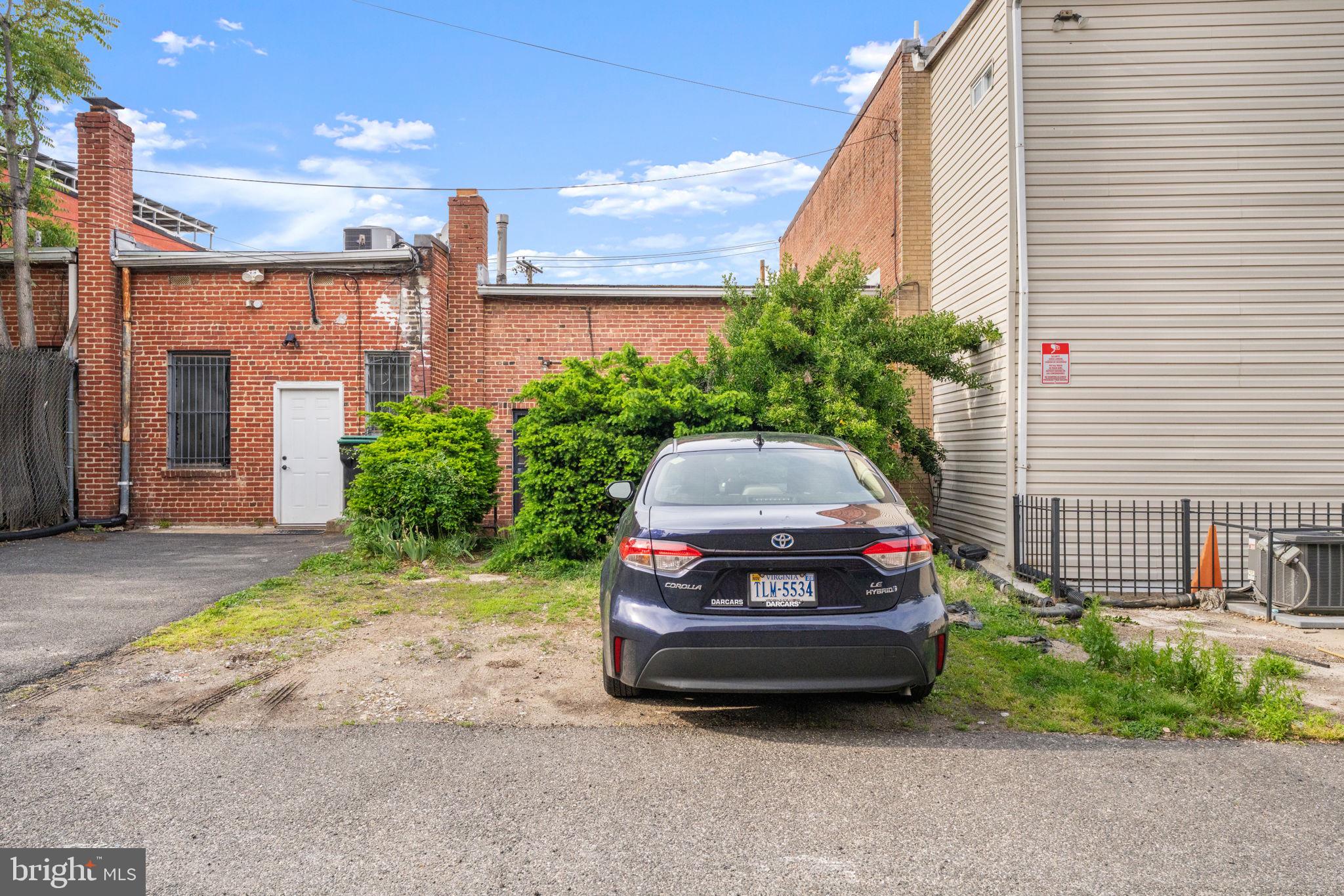 MICHIGAN PARK - Commercial Sale